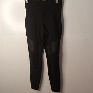 Old Navy Active Women's Size Small Black High-Waisted Leggings. Activewear,Yoga